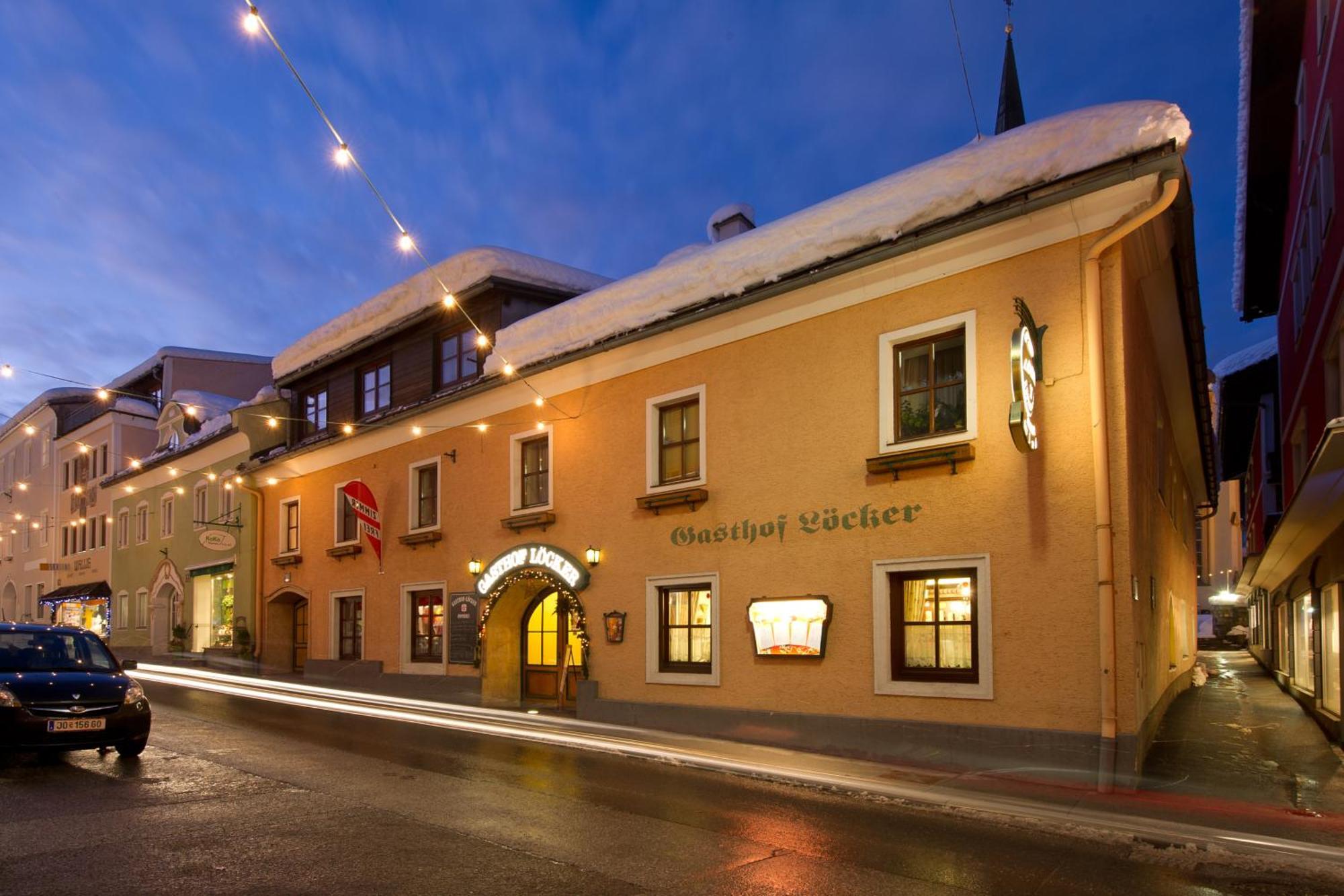 Gasthof - Restaurant Löcker Radstadt Exteriör bild