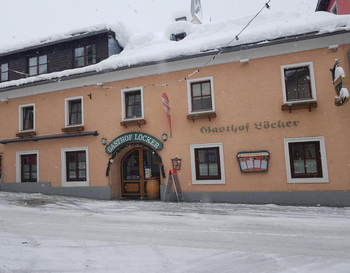 Gasthof - Restaurant Löcker Radstadt Exteriör bild